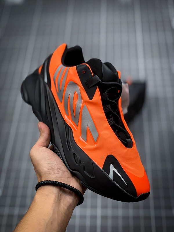 yeezy 700 580 FV3258 YEEZY BOOST 700 ORANGE CORE BLACK WOMAN 36 39 MAN 40 47 74E4