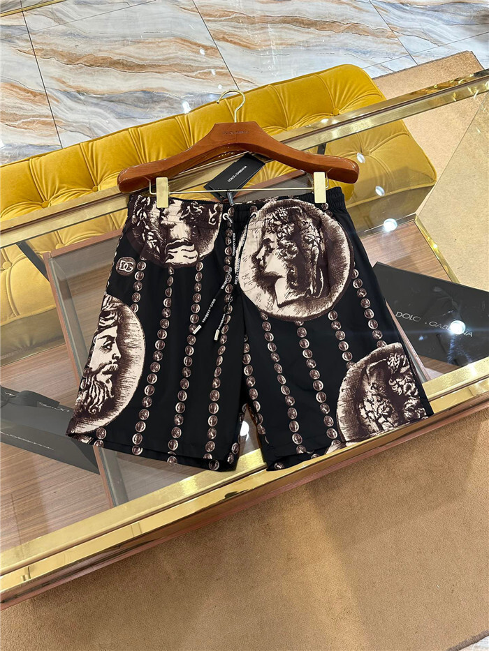 Dolce & Gabbana Clothes D﹡lce & Gabbana Shorts Top Version A4CA