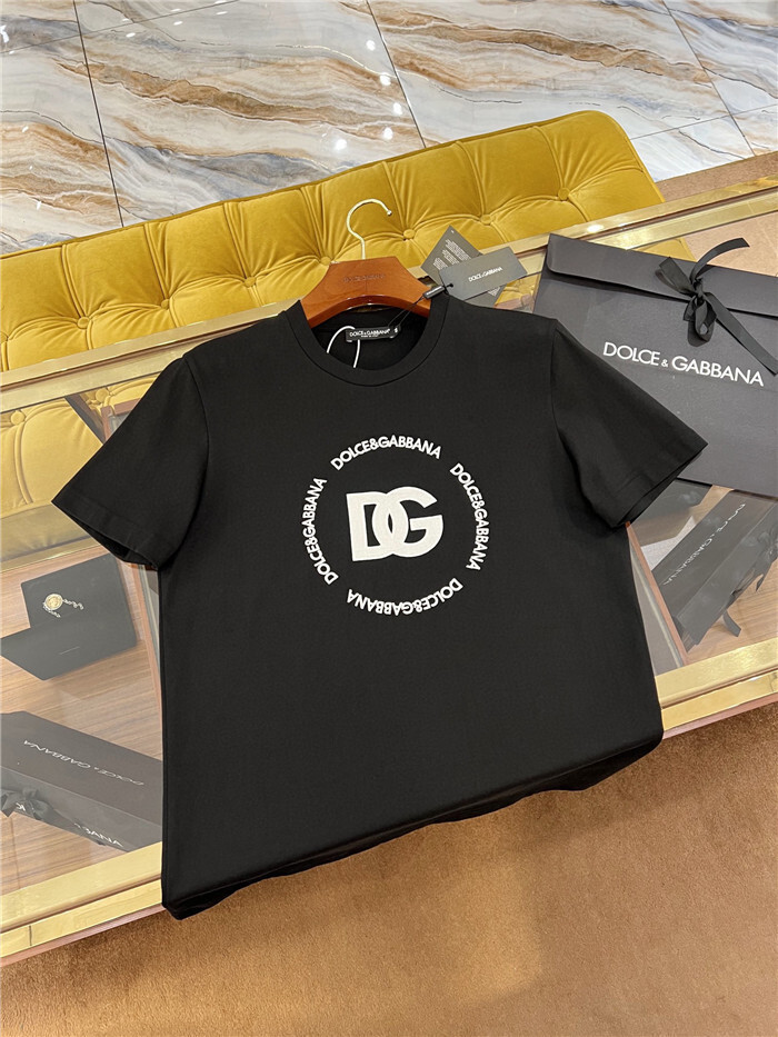 Dolce & Gabbana Clothes D﹡lce & Gabbana T Shirt Top Version $140 387F