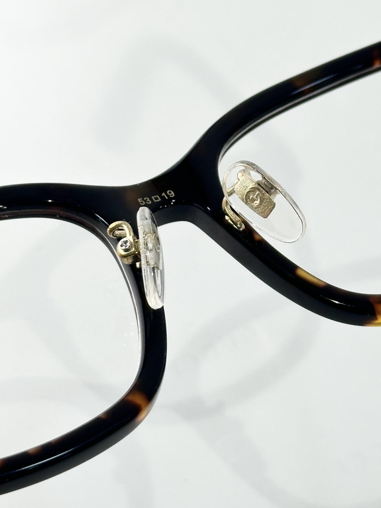 Gucci glasses -GUCCI 0011