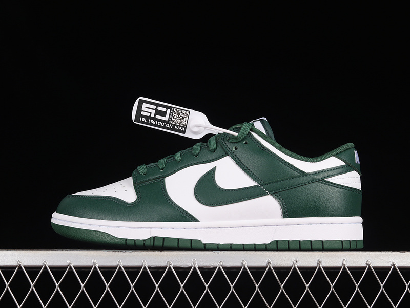 dunk 270 DD1391 101 SB DUNK LOW MICHIGAN STATE WHITE TEAM GREEN WHITE TOTAL ORANGE UNISEX 36