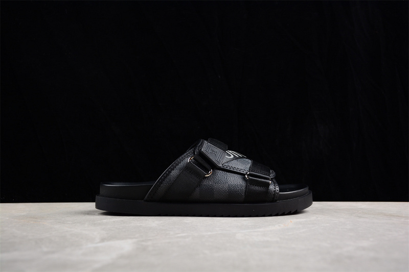 Sandal 【360】[L﹡V COMFORTABLE CASUAL COOL SLIPPERS BLACK]-[MAN︰38-45] 0EEE