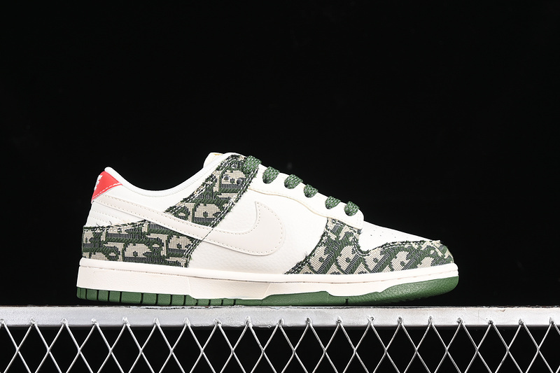 dunk 360 XY1688 005 SB DUNK LOW DI OR WHITE GREEN RED WOMAN 36 39 MAN 40 45 32CC