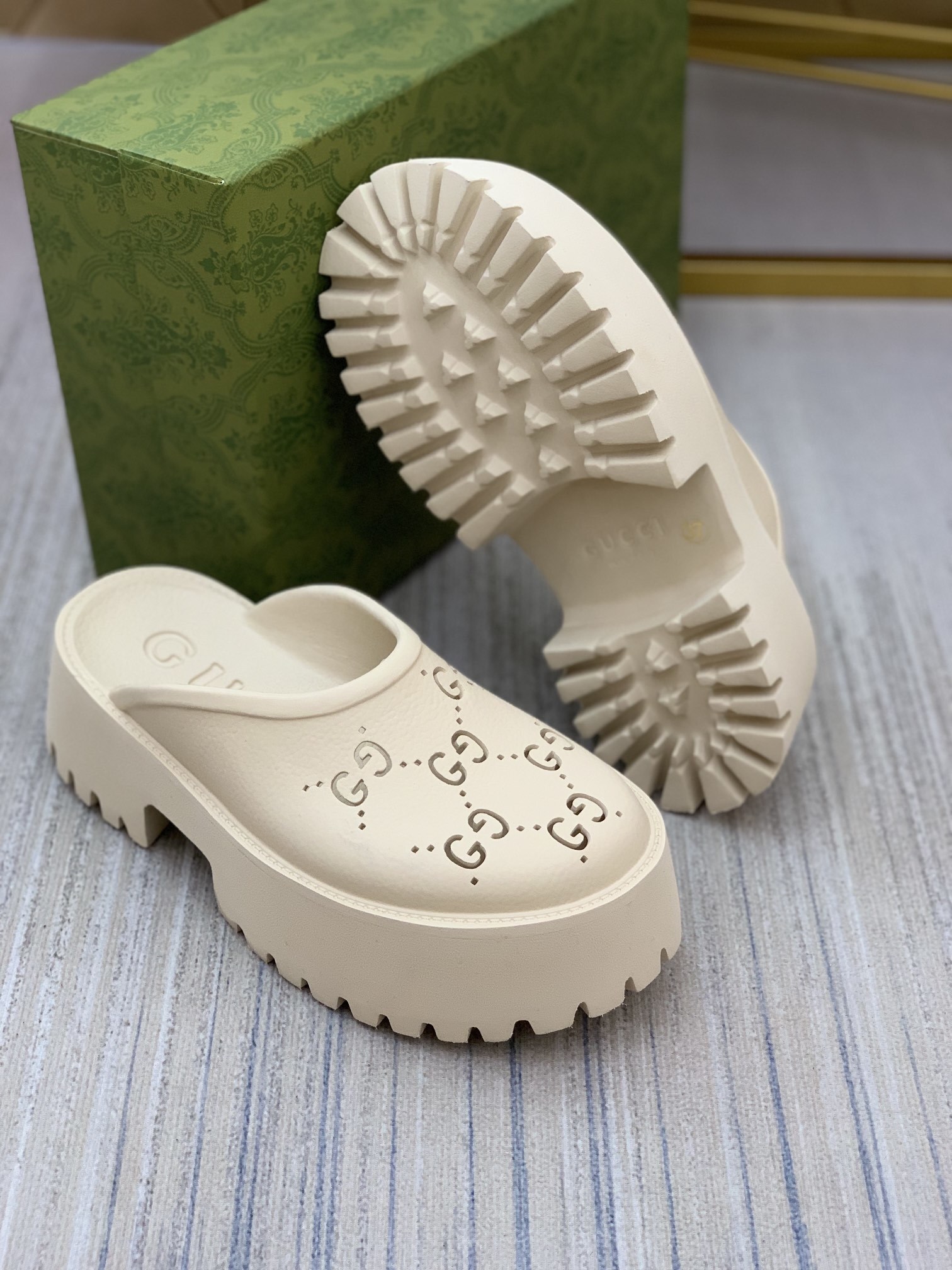 gucci shoes/sneakers-088