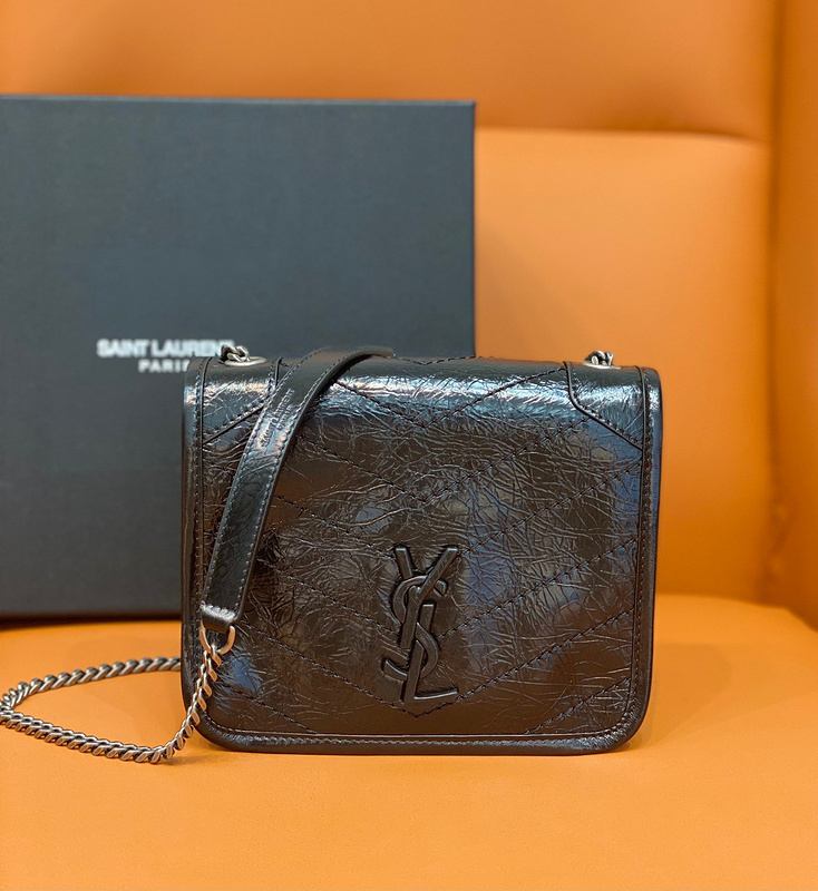 ysl Niki Chain Wallet 270USDE220
