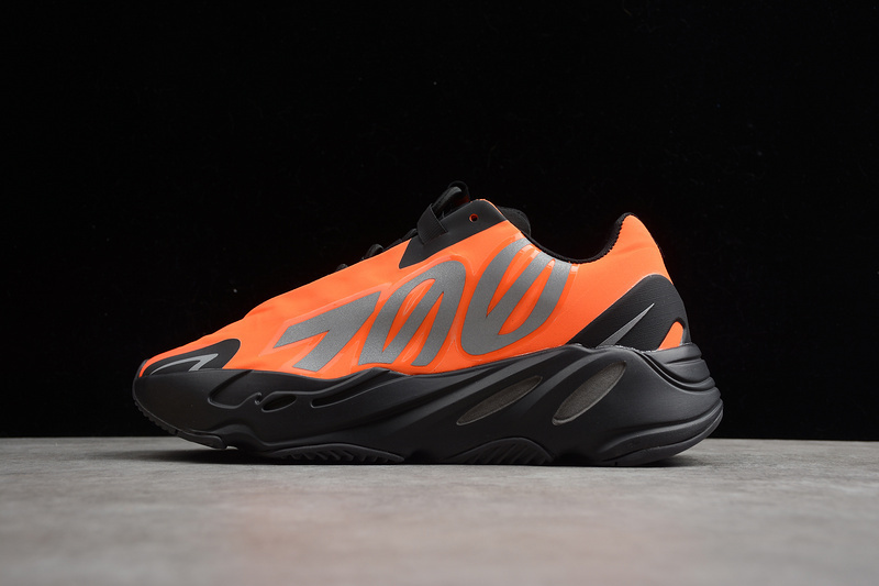 yeezy 700 300 FV3258 YEEZY BOOST 700 ORANGE CORE BLACK WOMAN 36 39 MAN 40 45 C76C