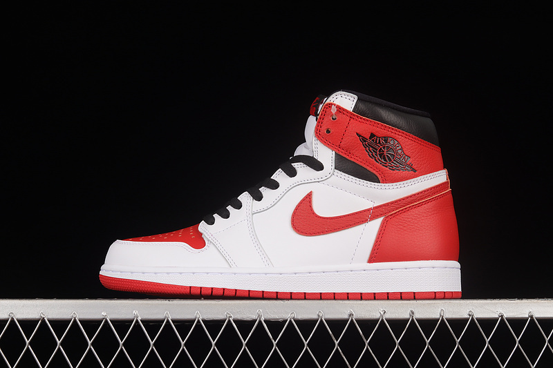 jordan 1 500 555088 161 AIR JORDAN 1 RETRO HIGH OG WHITE UNIVERSITY RED BLACK MAN 40 47.5 A40