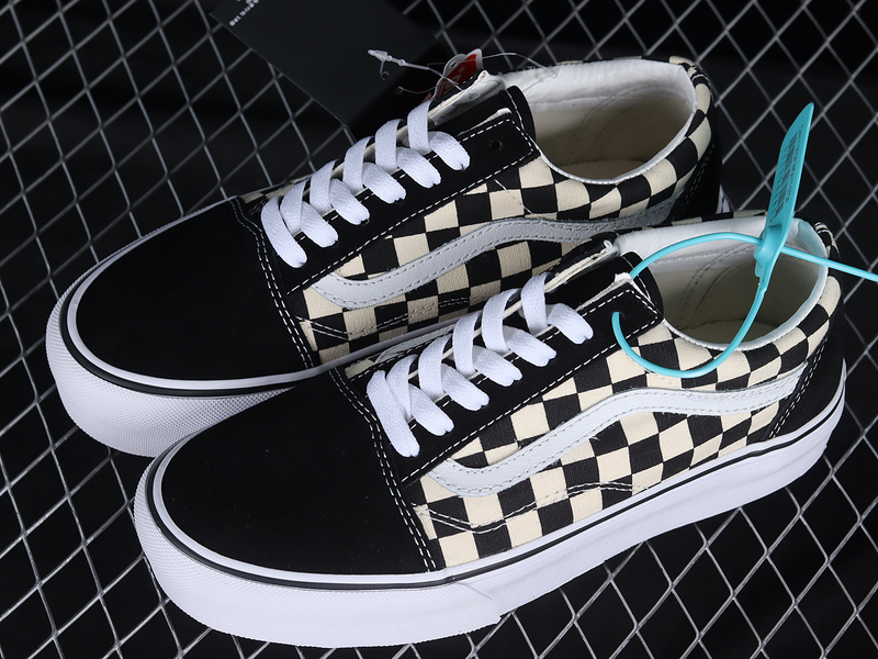 [VN0A7Q5MTYQ]-[OLD SKOOL STACKFORM CHECKERBOARD BLACK∕WHITE∕OFF WHITE]-[WOMAN︰35...(9BBD)