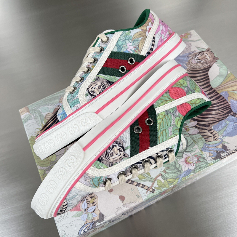 GUCCI SHOES Gucci Tiger Women's Tennis 1977 sneaker 687624(160usd)(87DE)