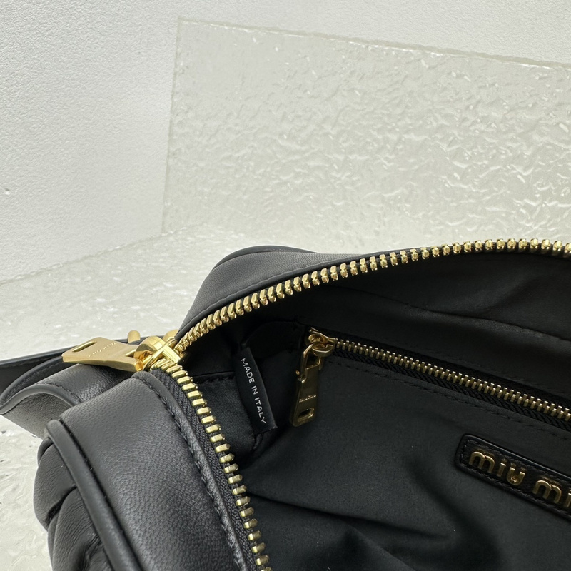 miu miu MiuMiu crossbody bag3A37