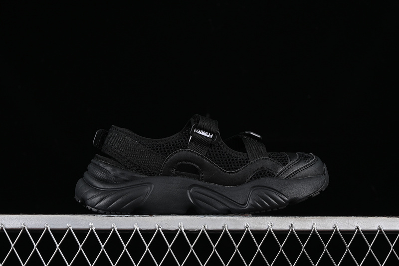 Sandal 【200】[T12W321401EBK]-[FILA FUSION BLACK]-[WOMAN︰35.5-40] 6585