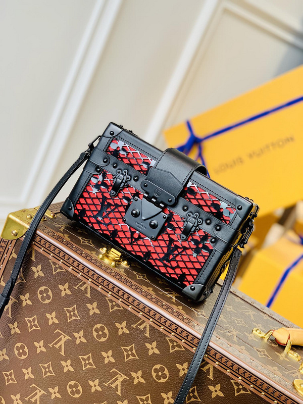 shoulder bag Lv box3B2F