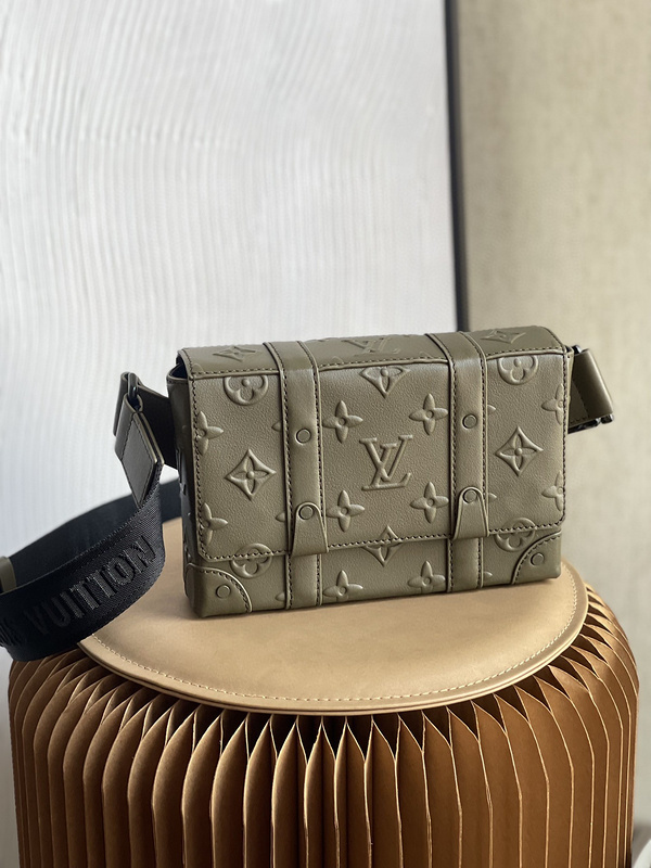 shoulder bag Louis Vuitton trunk chest bag shoulder bag for menBC4A