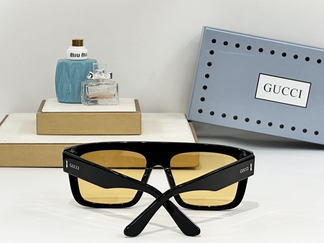 Gucci glasses -GUCCI 0004