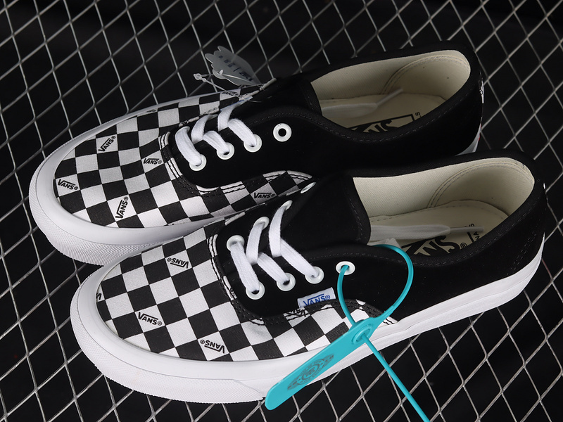 [VN0A45JJVQA]-[OG AUTHENTIC LX BLACK CHECKERBOARD TOE BLACK∕WHITE]-[WOMAN︰35-39]...(E8DF)