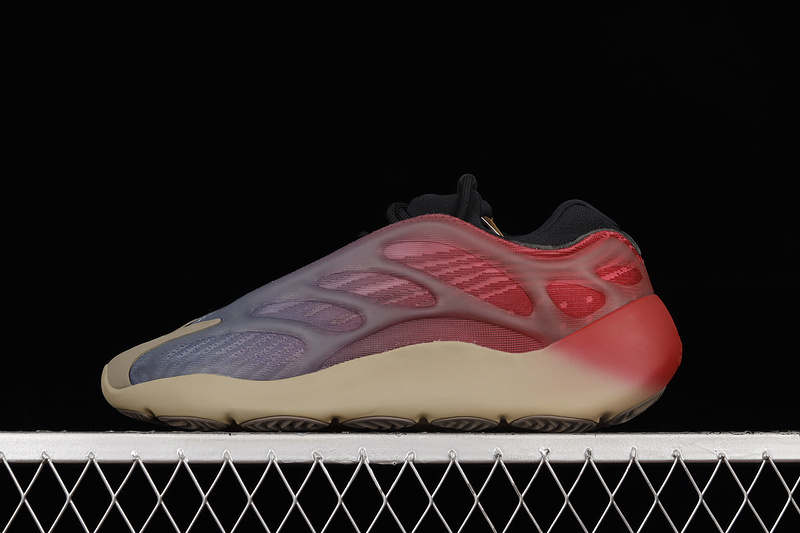 yeezy 700 420 GW1814 YEEZY 700 V3 FADE CARBON FADE CARBON FADE CARBON WOMAN 36 39 MAN 40 48 2