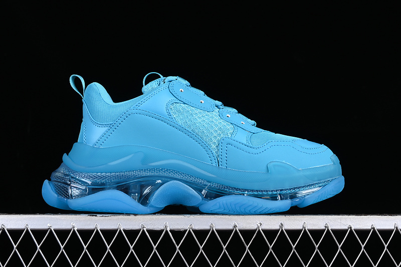 triple s 530 W1GR20127 BA LEN CIAGA TRIPLE S 3 0 BLUE WOMAN 35 39 MAN 40 46 1D4D