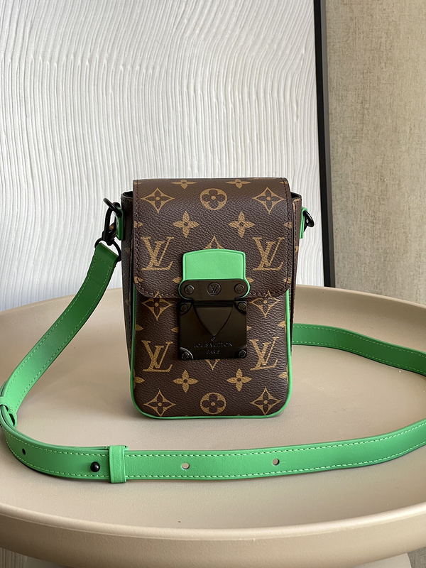 shoulder bag Lv phone bag men bag S LOCK VERTICAL M81522E2C2