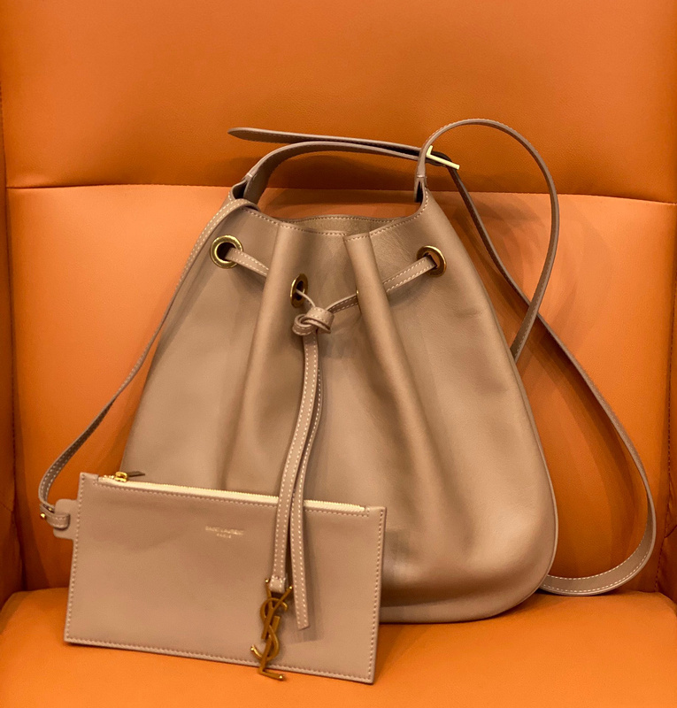 ysl Flat Hobo 350USDC677