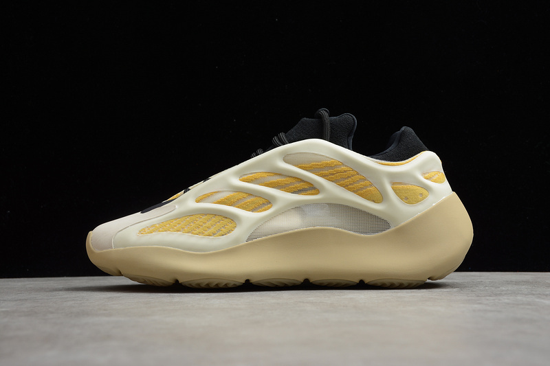 yeezy 700 460 G54853 YEEZY 700 V3 SRPHYM BEIGE BLACK YELLOW WOMAN 36 39 MAN 40 47 E535