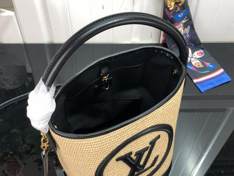 purses LV PETIT BUCKET M599624254