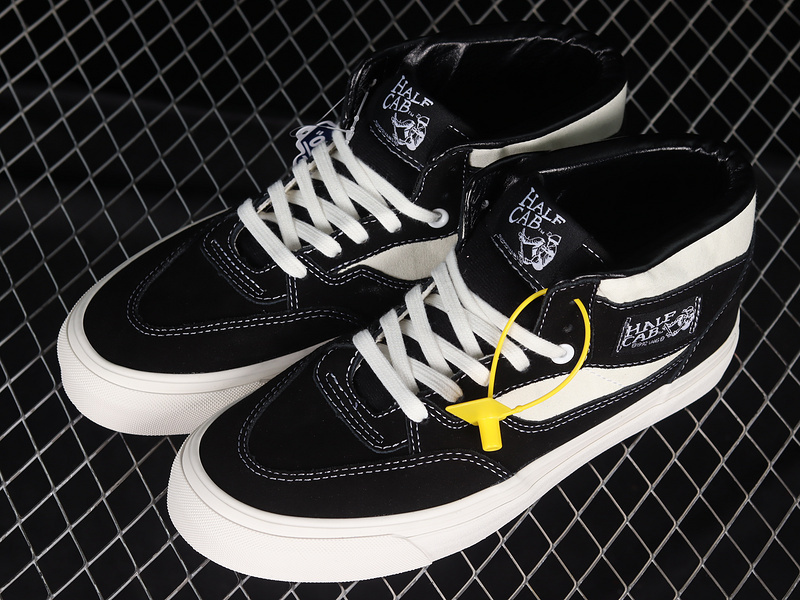 [VN0A3DP6N8K]-[HALF CAB LX BLACK MARS BLACK∕BLACK∕WHITE]-[WOMAN︰35-39]-[MAN︰40-4...(1518)