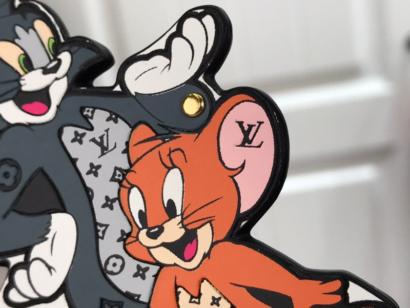 LV KEY HOLDER 120423A(D907)