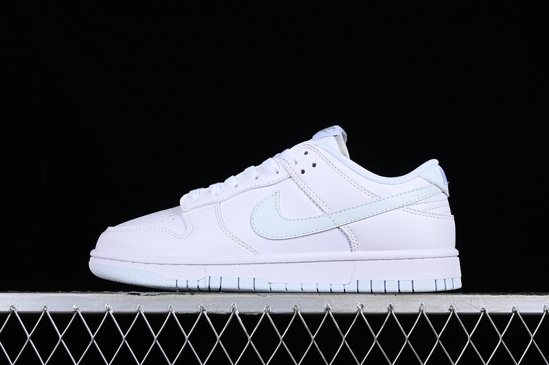 dunk 300 DV0831 101 DUNK LOW SB WHITE PURE PLATINUM WOMAN 35.5 39 MAN 40 47.5 CB35