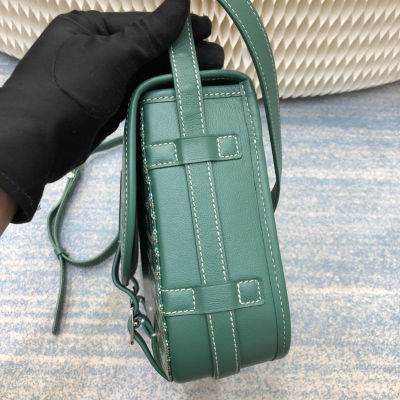 Goyard classic messenger bag 63E9