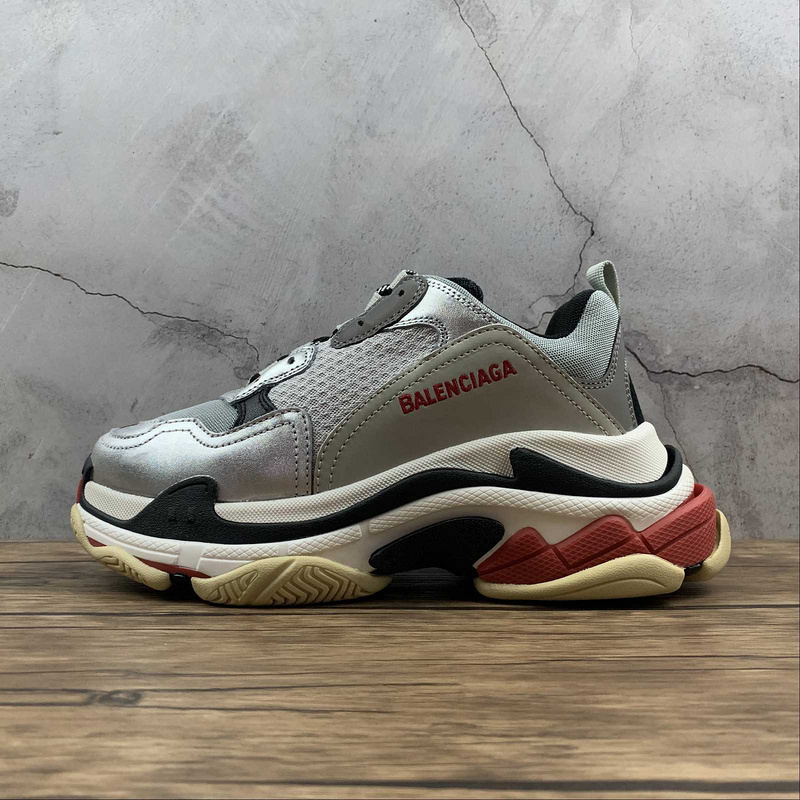 BALENCIAGA TRIPLE S 【470】[BA﹡LEN﹡CIAGA TRIPLE S SNEAKERS GREY∕BLACK∕BEIGE-RED]-[WOMAN︰35-39]-[