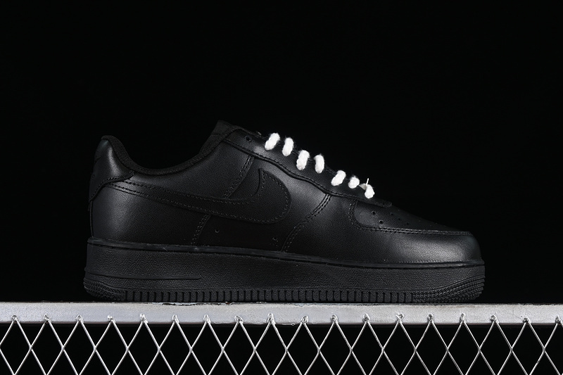 air force 1 220 CW2288 001 AIR FORCE 1 07 LOW BLACK BLACK BLACK WOMAN 36 39 MAN 40 45 3E1A