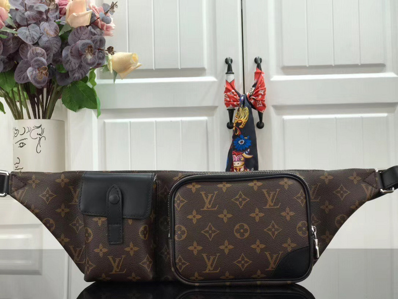 louis vuitton LV BUMBAG M45337829B