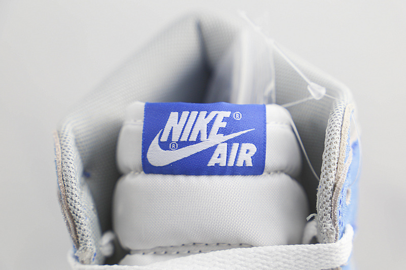 jordan 6 550 555088 402 AIR JORDAN 1 RETRO HIGH OG HYPER ROYAL LIGHT SMOKE GREY WHITE MAN 40