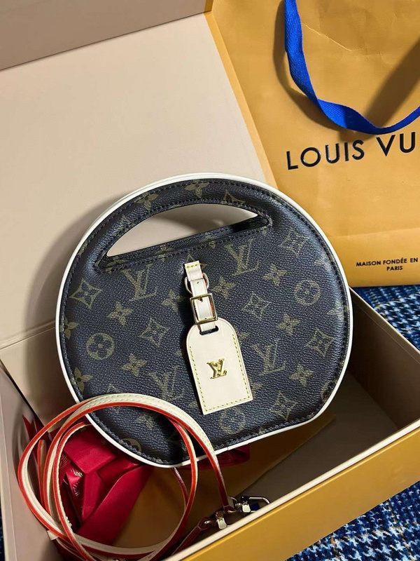 shoulder bag Louis vuitton around Me PM M471171B1B
