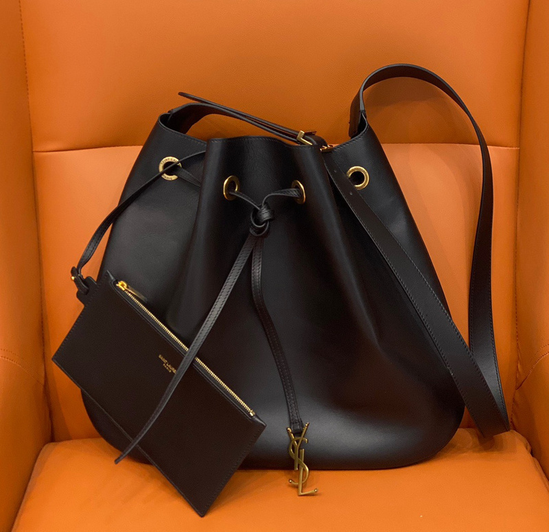 ysl Flat Hobo 375USD687F