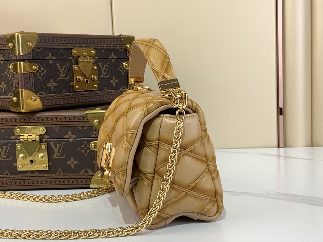 LV-Handbags M12004 Black M12332 Sand color M12338 m white M12434 denim blue M12567 wine red(EA