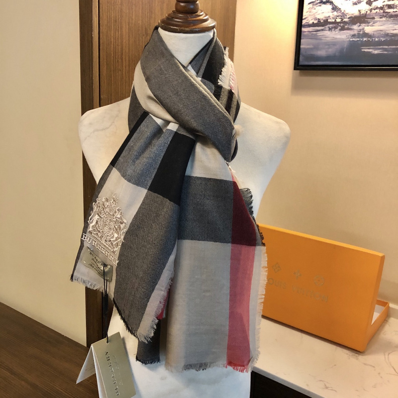 Brand Scarf and Blanket BURBERRY SCARF 200910X849A