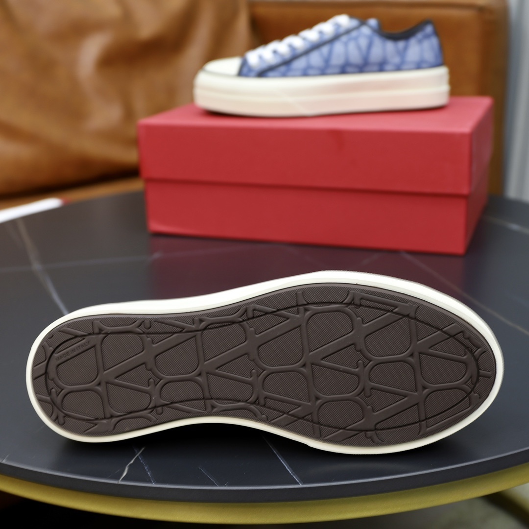 valentino shoes /sneakers-640