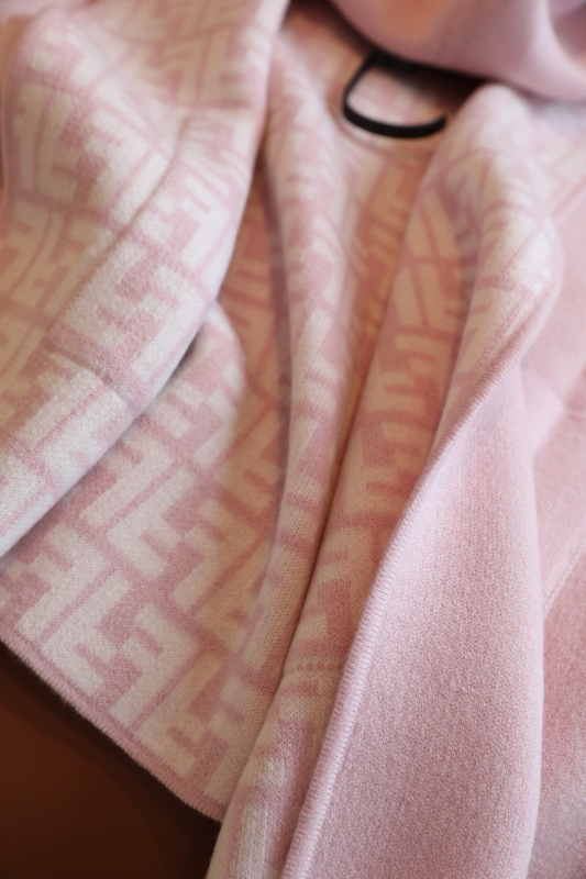 Fendi Women clothes -FENDI 0046F011