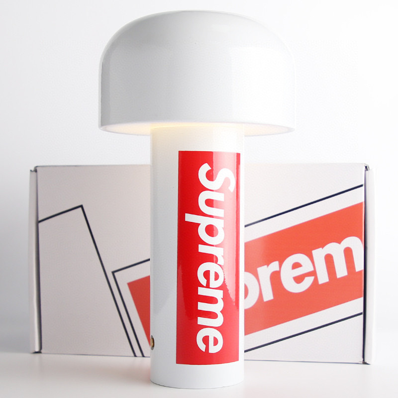 SUPREME Supreme x FLOS Bellhop Lamp8488