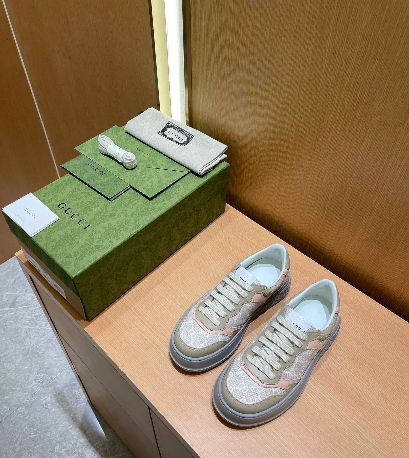 GUCCI SHOES Gucci GG sneaker 700775(170usd)(2394)