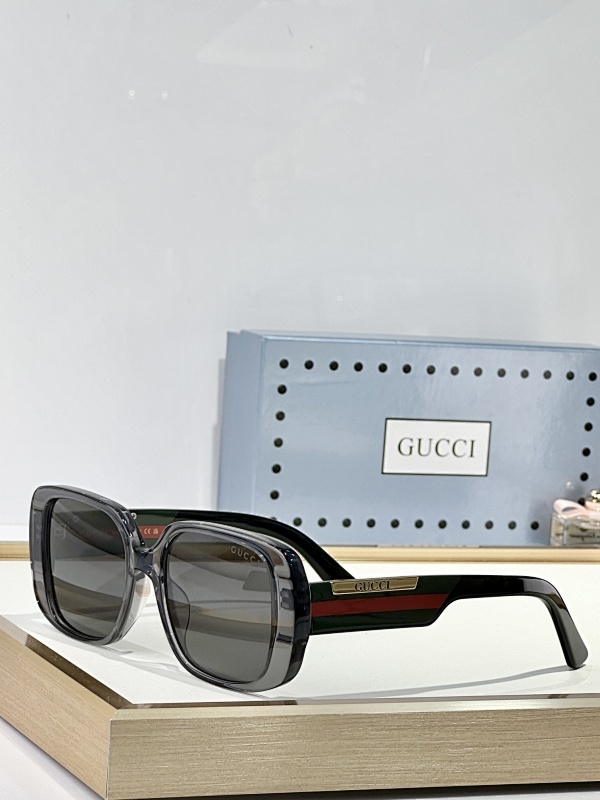 Gucci glasses -GUCCI 0026