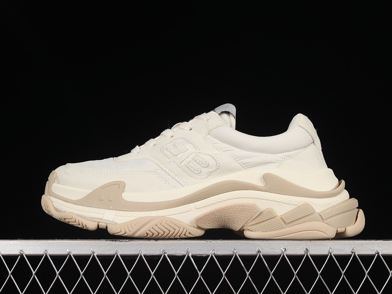 triple s 520 W3CU29798 BA LEN CIAGA TRIPLE S SNEAKERS BEIGE WHITE BEIGE WOMAN 35 39 MAN 40 46