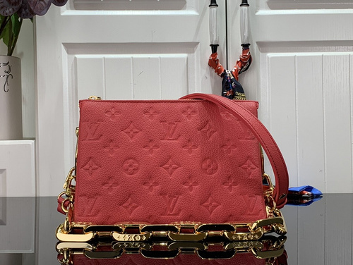 louis vuitton LV COUSSIN BB M20750D5C2