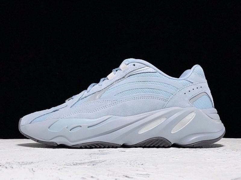 yeezy 700 FV8424 CY YEEZY BOOST 700 V2 HOSPITAL BLUE GREY WOMAN 36 39 MAN 40 45 E476