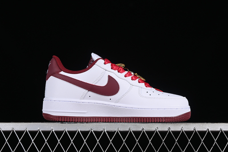 air force 1 300 FV5948 105 AIR FORCE 1 07 LOW WHITE RED WOMAN 36 39 MAN 40 45 799A