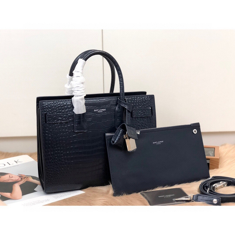 ysl CLASSIC SAC 32cm 400usd 26cm 380usd 22cm 350usdAD5F