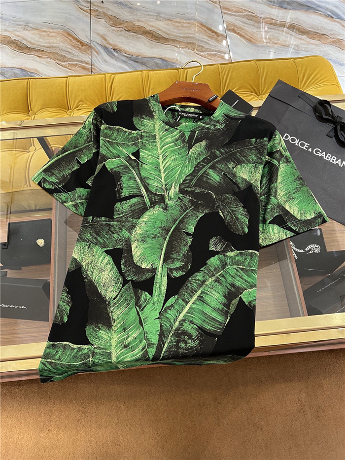 Dolce & Gabbana Clothes D﹡lce & Gabbana T Shirt∕Shorts Top Version $140∕140 282E