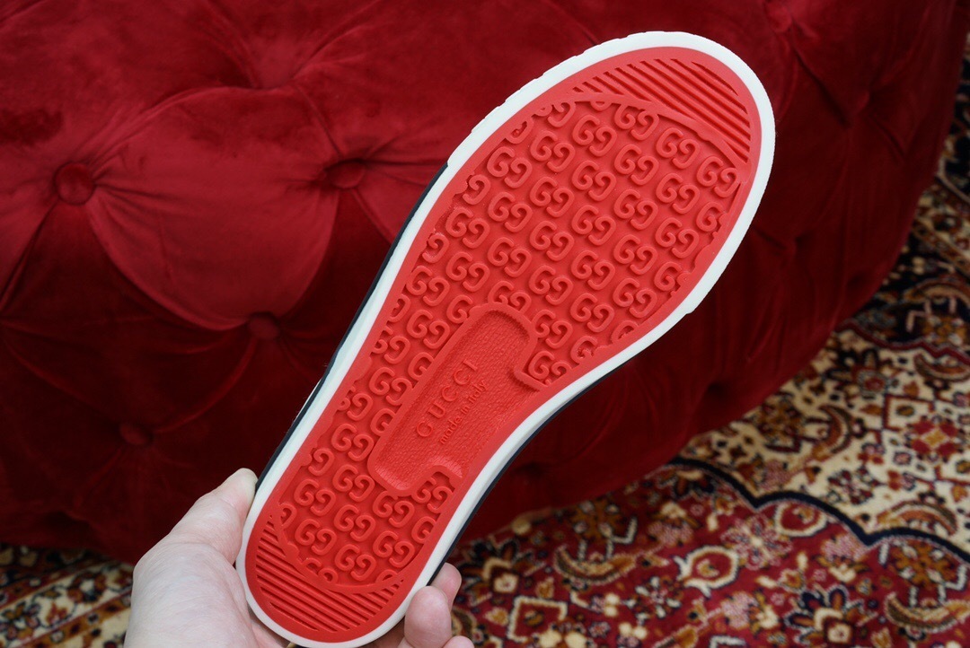 GUCCI SHOES Men and Women's Gucci Tennis 1977 sneaker 606110(155USD)(829D)