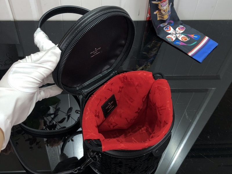 louis vuitton LV CANNES M2036338D8